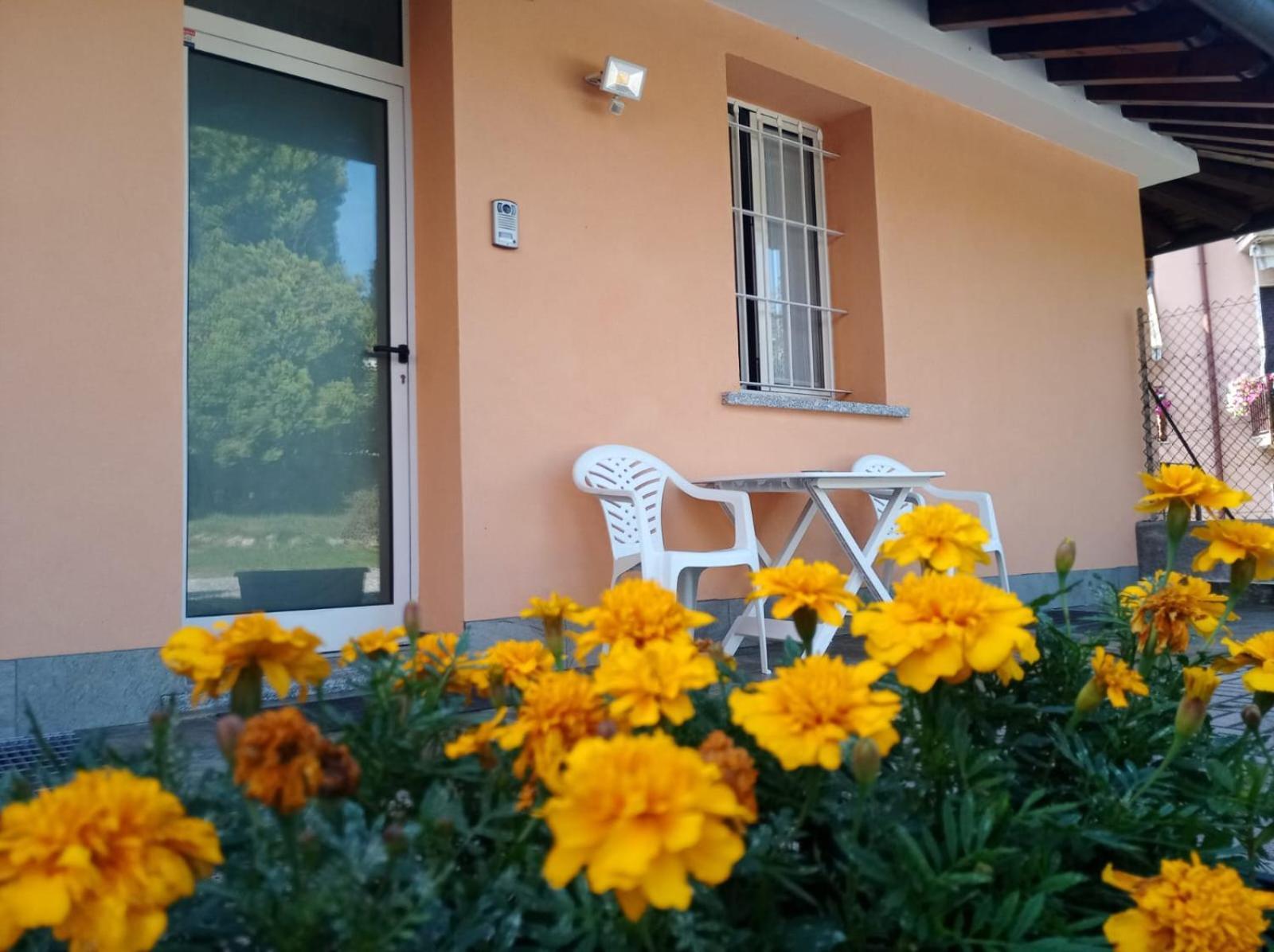 La Quiete Hotel Senna Comasco Luaran gambar